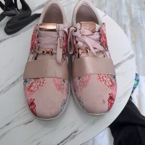 Floral Pink Women's Sneakers Ted Baker Size 37
